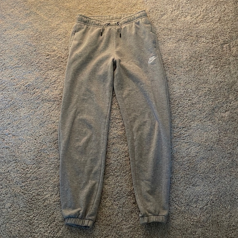 Women’s Nike Gray Fleece Sweatpants